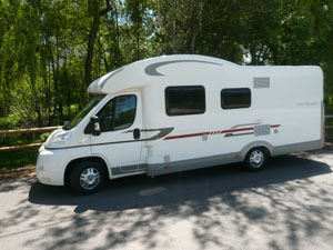camping-car adriatik 680 SP exterieur4