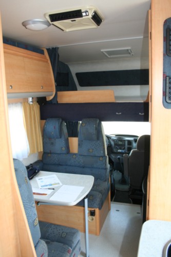 Chausson Welcome 23 dinette